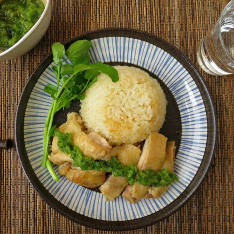 蒸し鶏ごはんの和ハーブだれかけ(レシピ)
